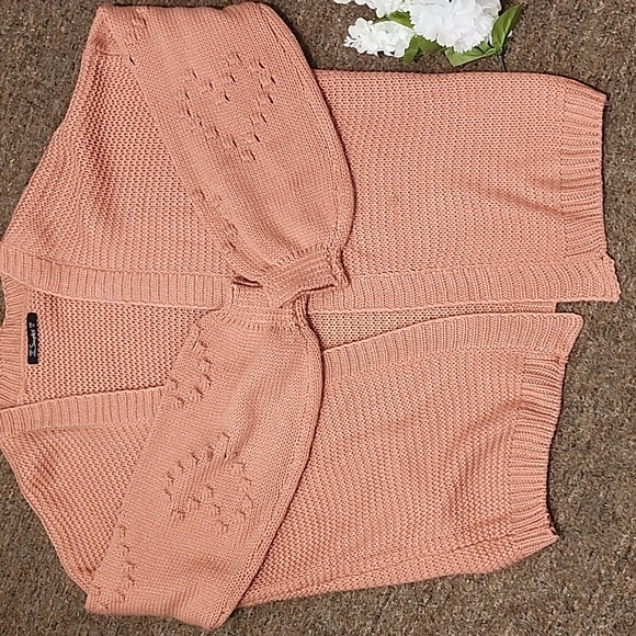 Medium Sized Sweater - Picture 2 of 6